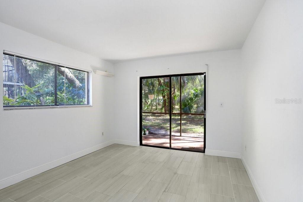 11803 RAINTREE LAKE LN #A, TAMPA, FL, 33617