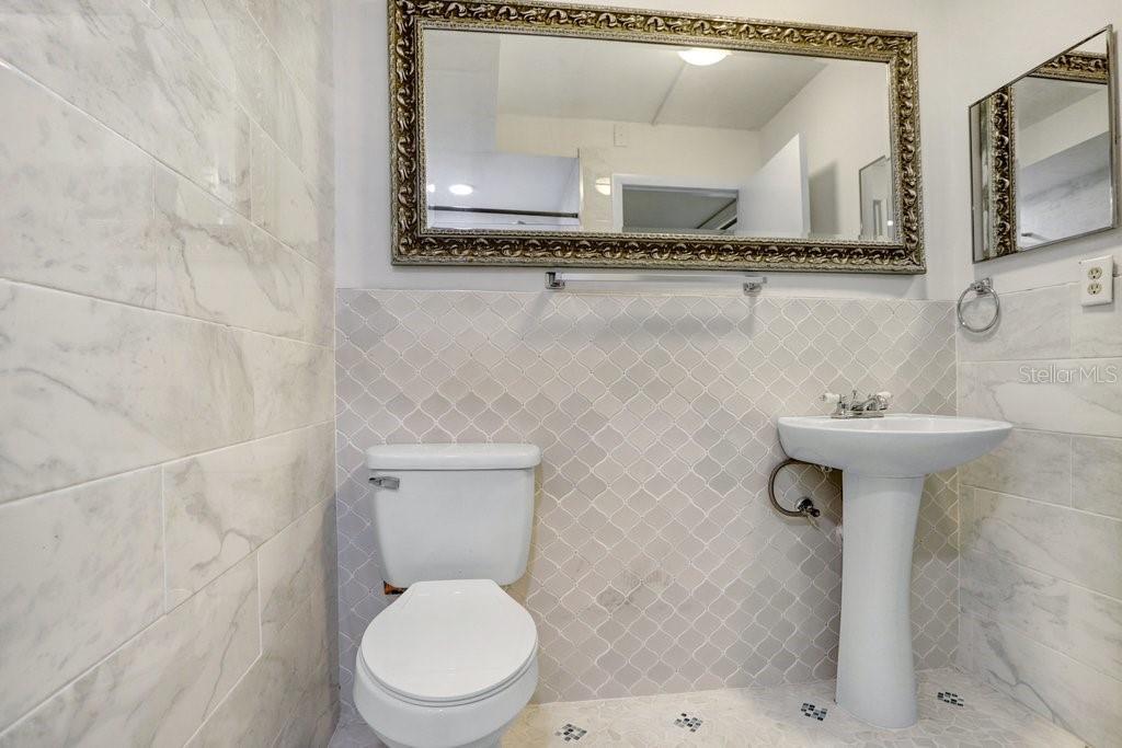 11803 RAINTREE LAKE LN #A, TAMPA, FL, 33617