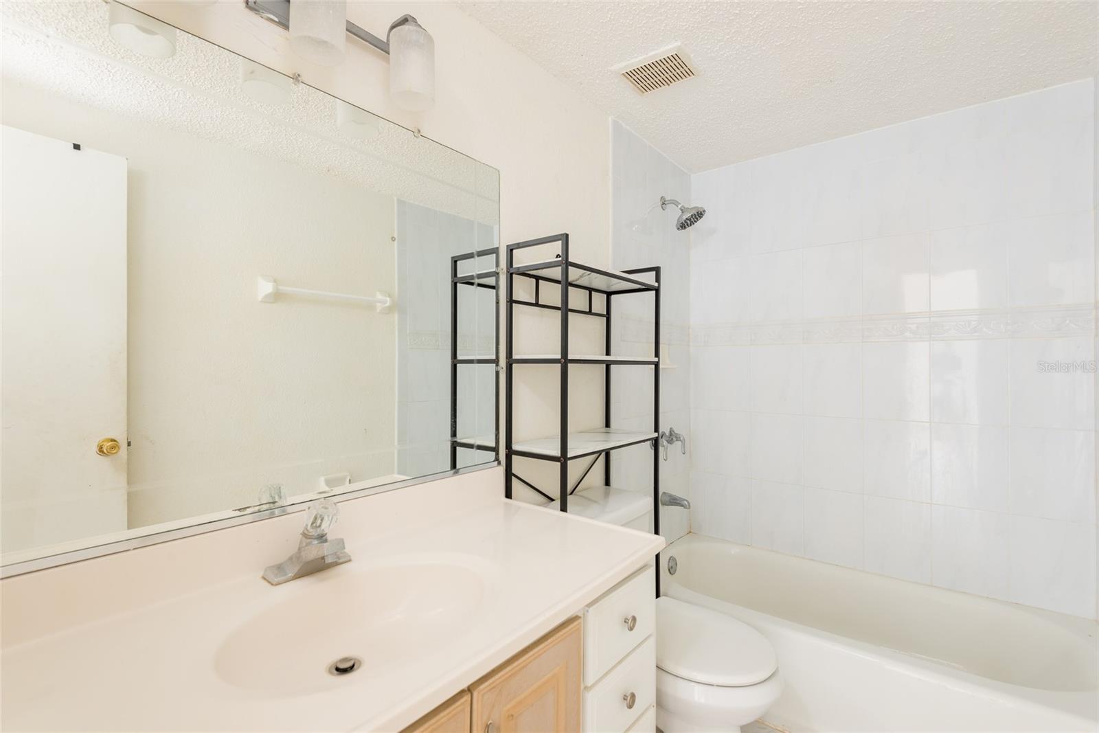 10205 BELLHURST CT, TAMPA, FL, 33615