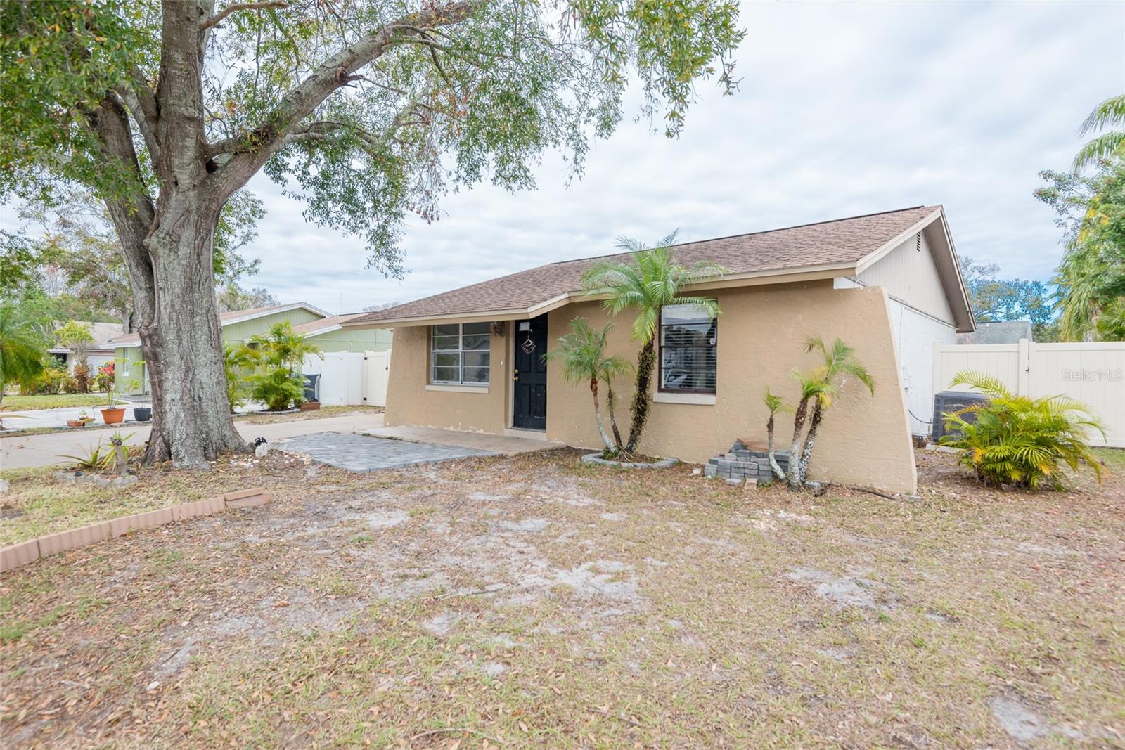 10205 BELLHURST CT, TAMPA, FL, 33615