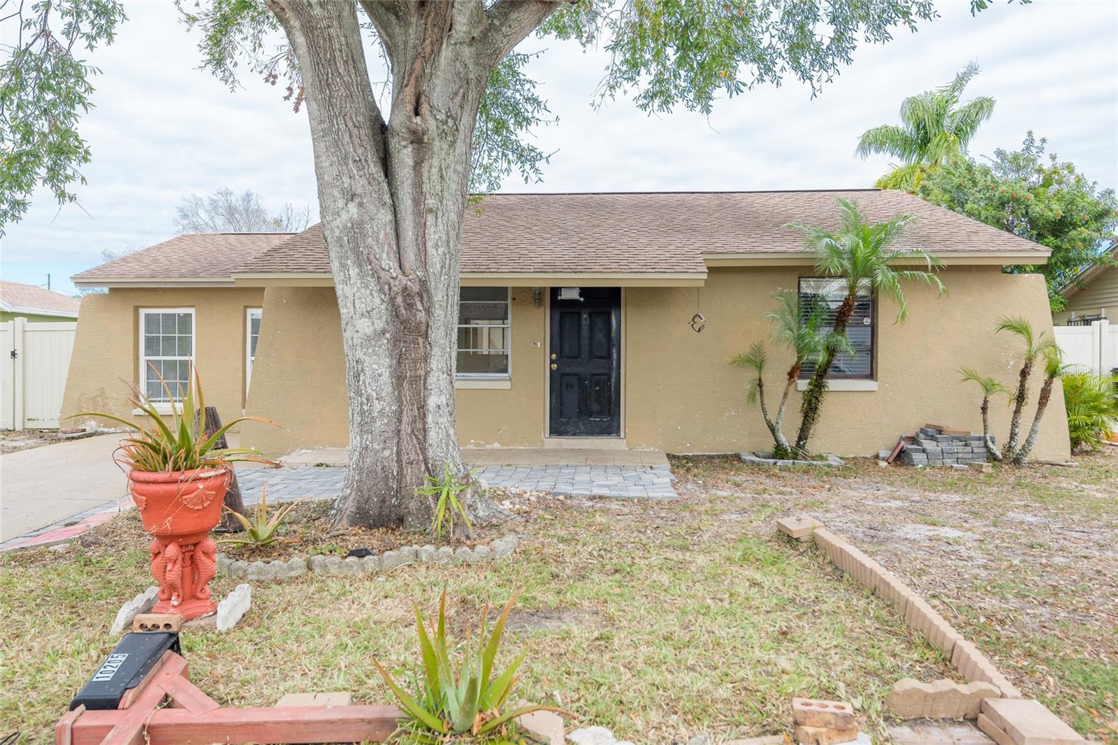 10205 BELLHURST CT, TAMPA, FL, 33615