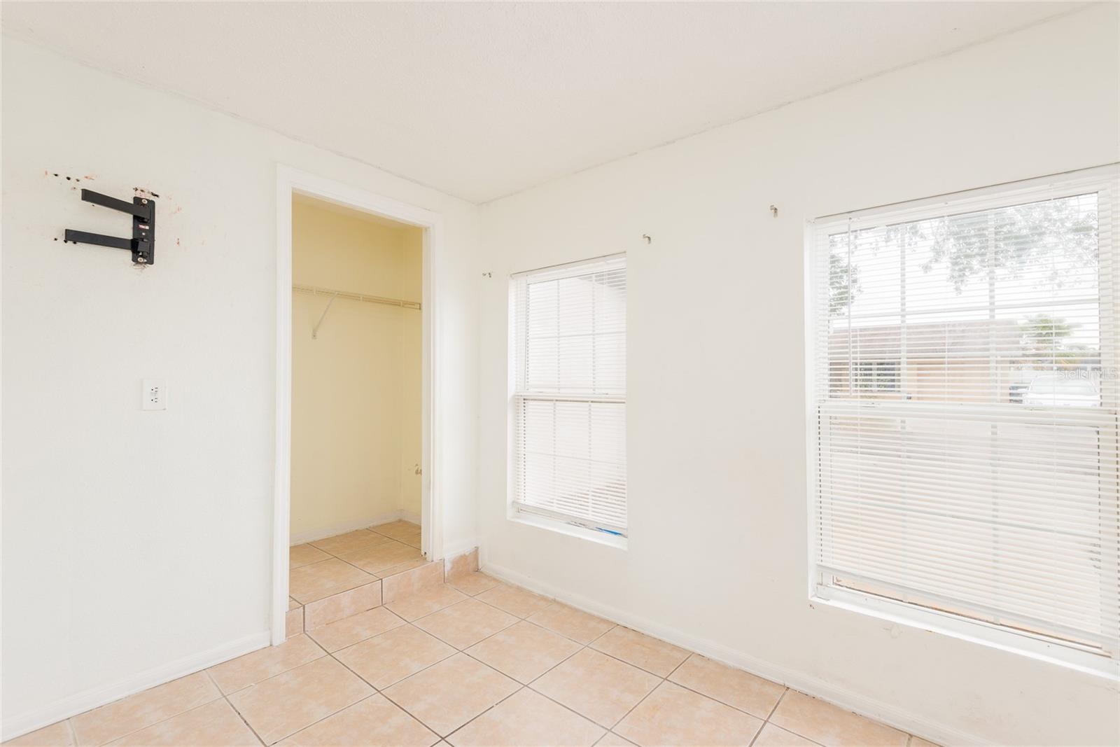 10205 BELLHURST CT, TAMPA, FL, 33615