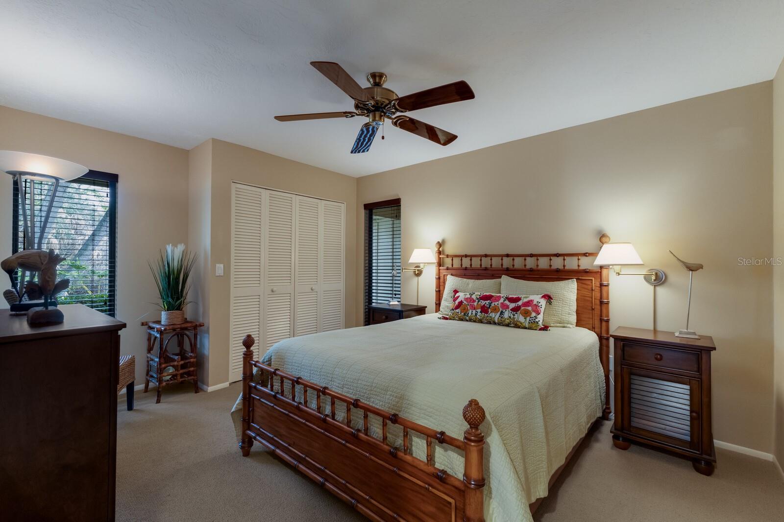 1225 S VIEW DR, SARASOTA, FL, 34242