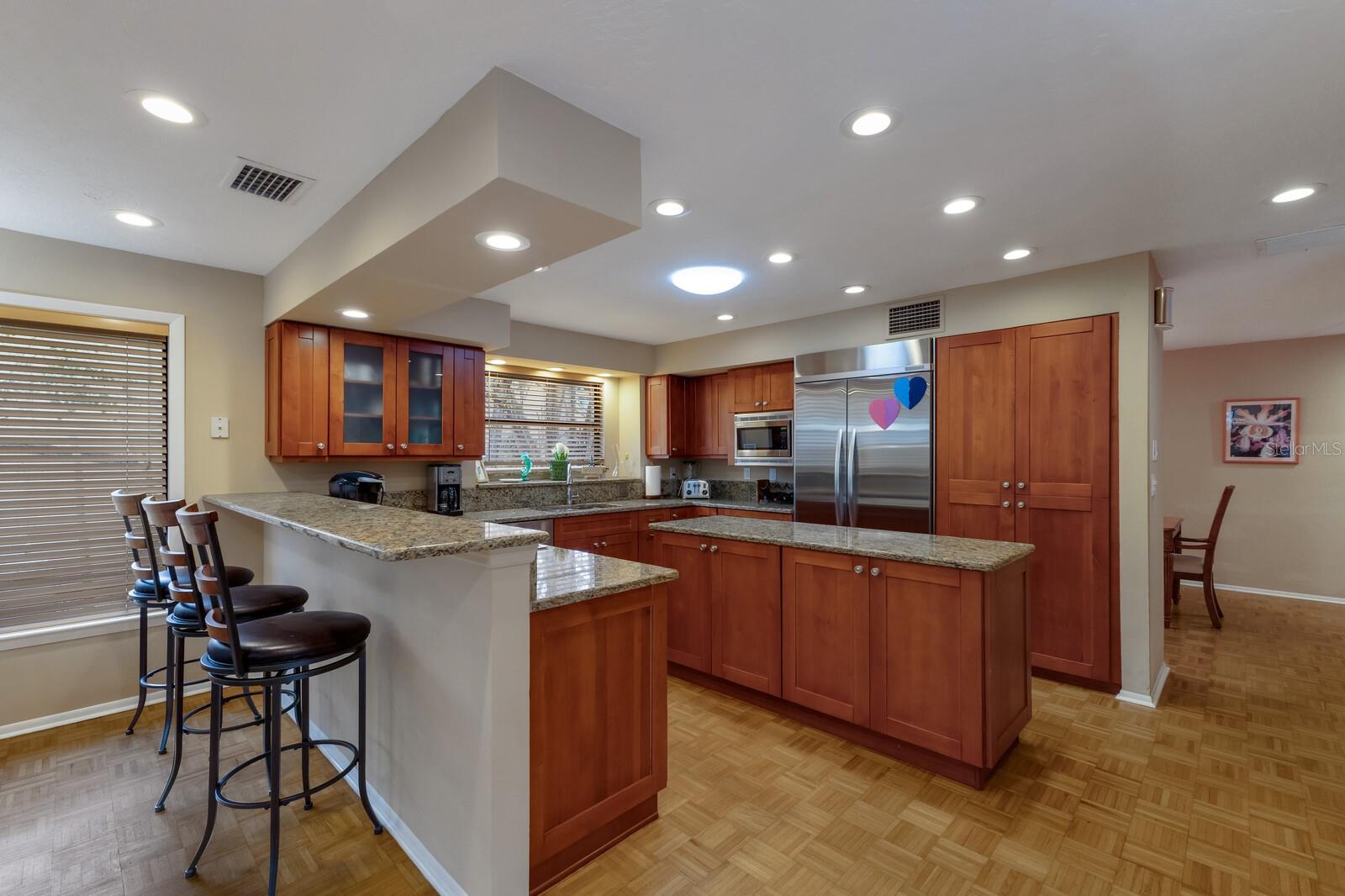 1225 S VIEW DR, SARASOTA, FL, 34242