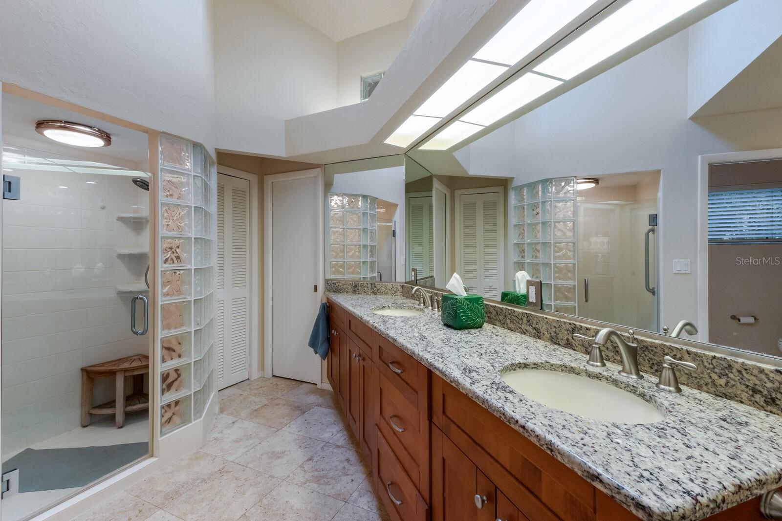 1225 S VIEW DR, SARASOTA, FL, 34242