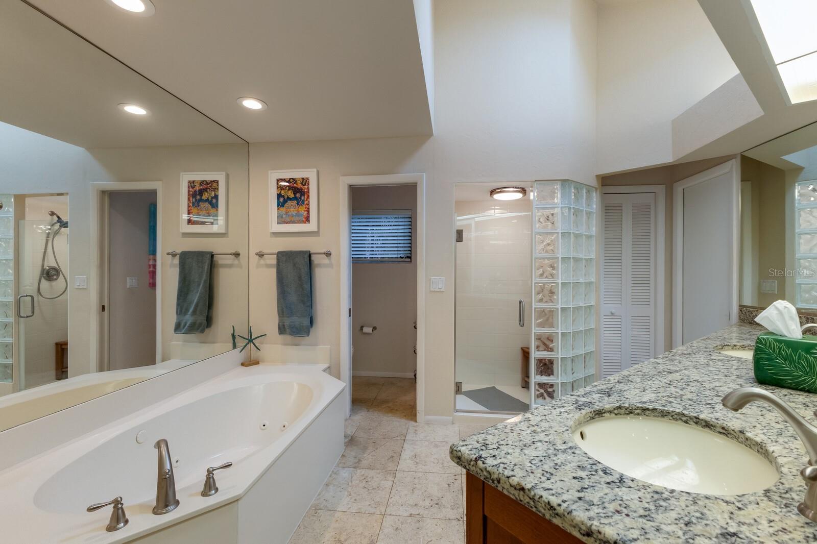 1225 S VIEW DR, SARASOTA, FL, 34242
