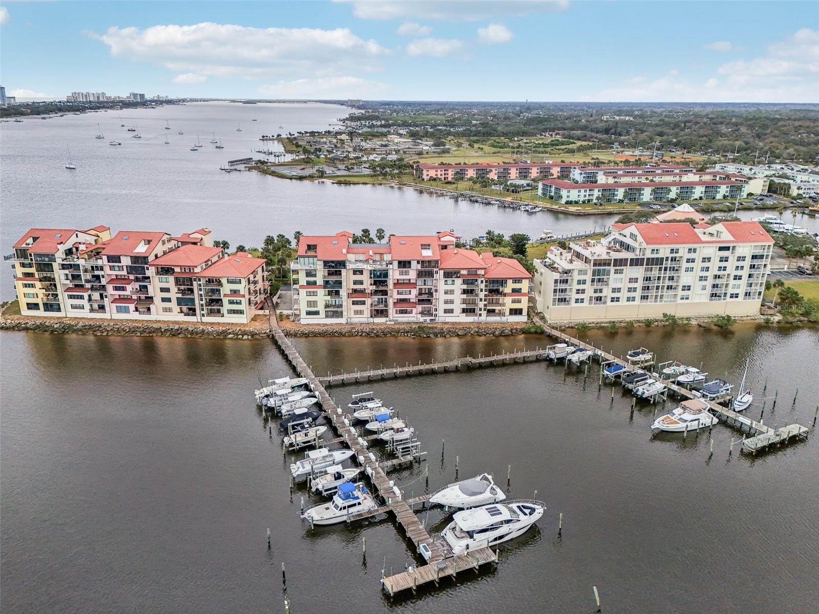612 MARINA POINT DR #6120, DAYTONA BEACH, FL, 32114