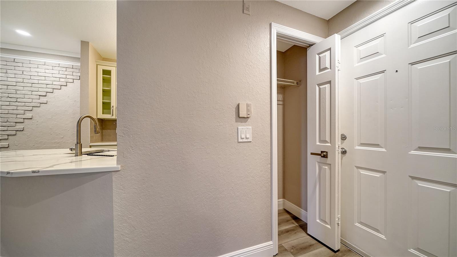 5180 NORTHRIDGE RD #101, SARASOTA, FL, 34238