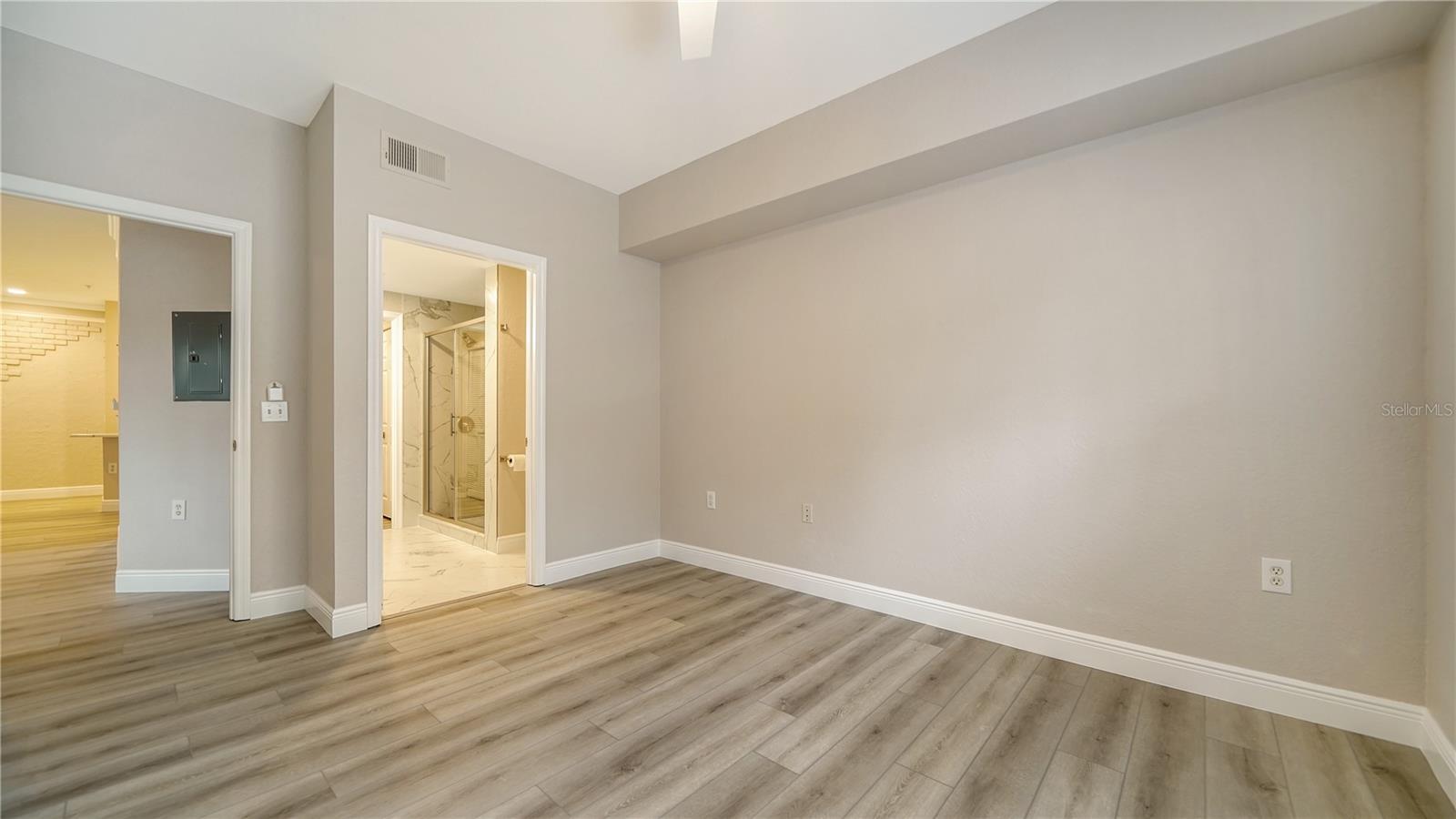 5180 NORTHRIDGE RD #101, SARASOTA, FL, 34238