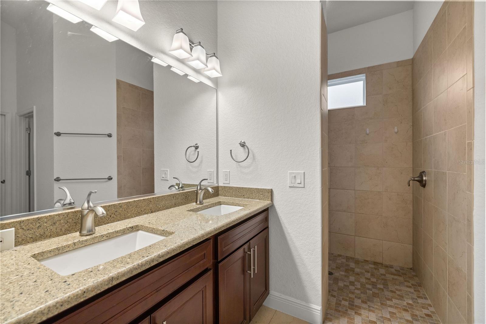 5015 BELTED KINGFISHER DR, OXFORD, FL, 34484