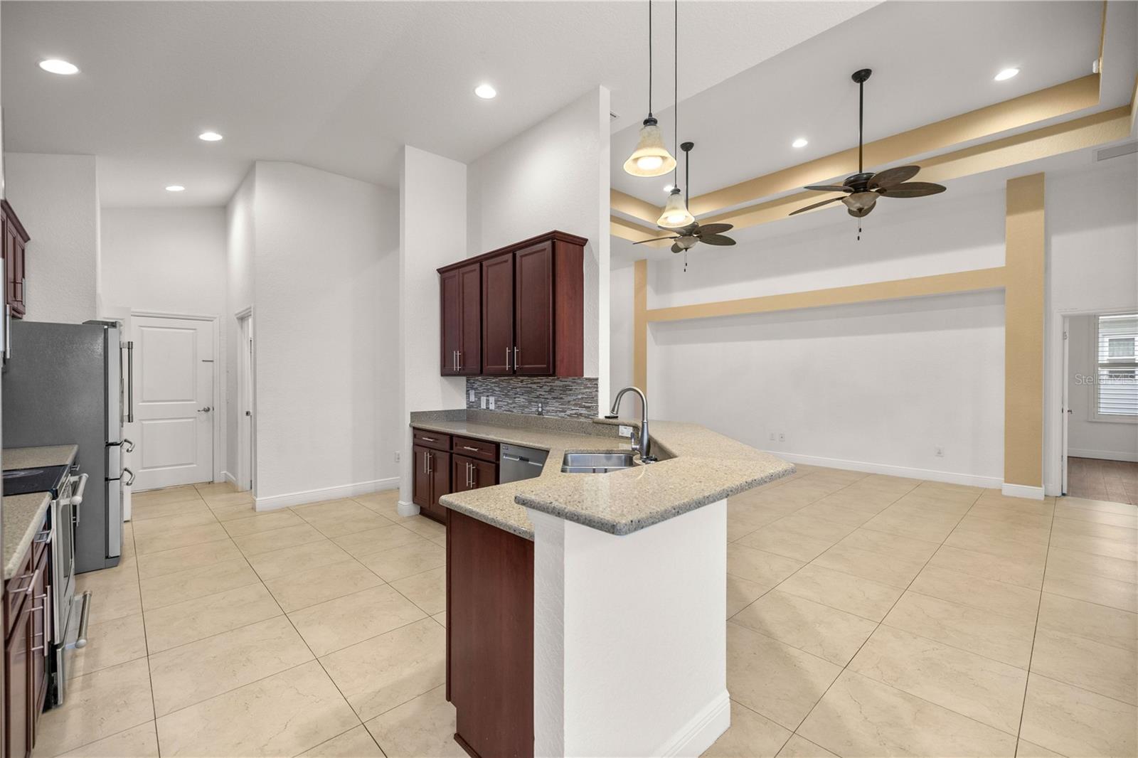 5015 BELTED KINGFISHER DR, OXFORD, FL, 34484