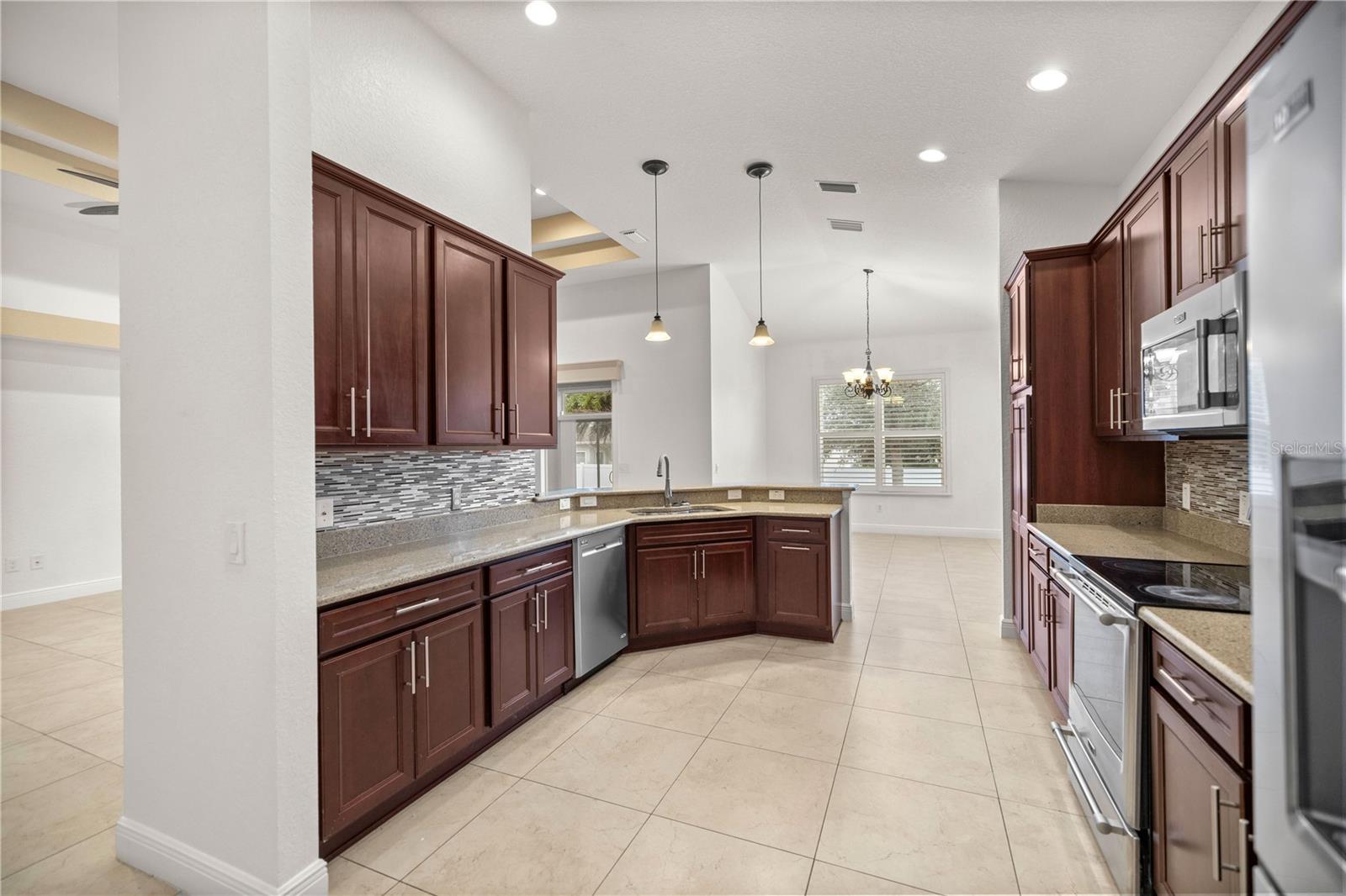 5015 BELTED KINGFISHER DR, OXFORD, FL, 34484