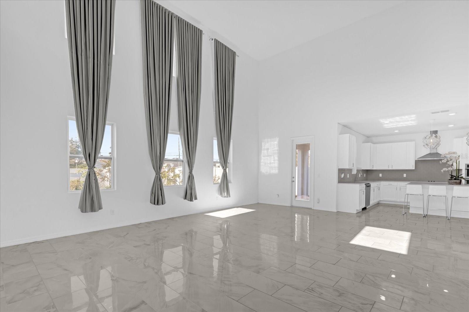 9118 WAVERLY WALK DR, ORLANDO, FL, 32817