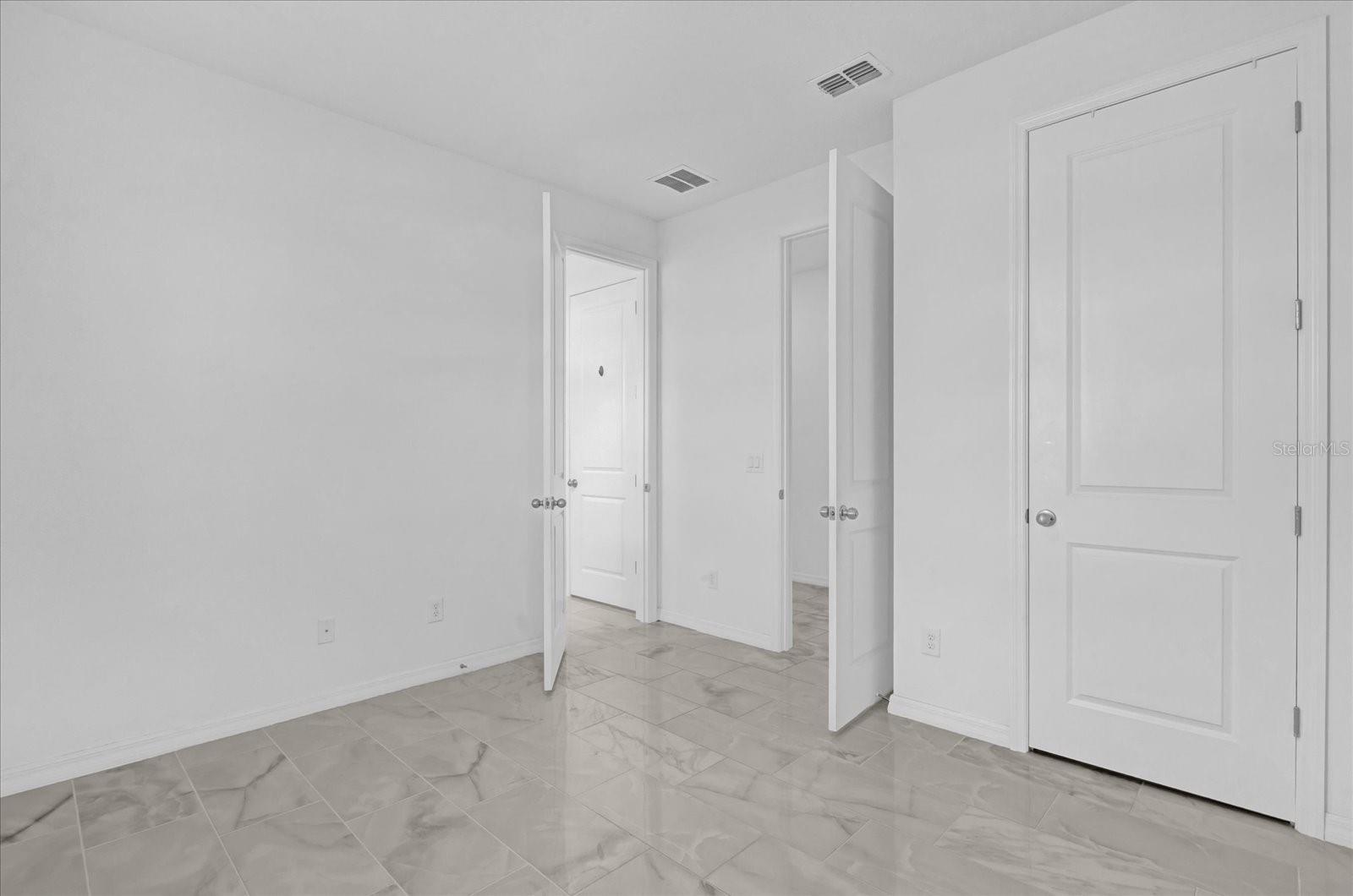 9118 WAVERLY WALK DR, ORLANDO, FL, 32817