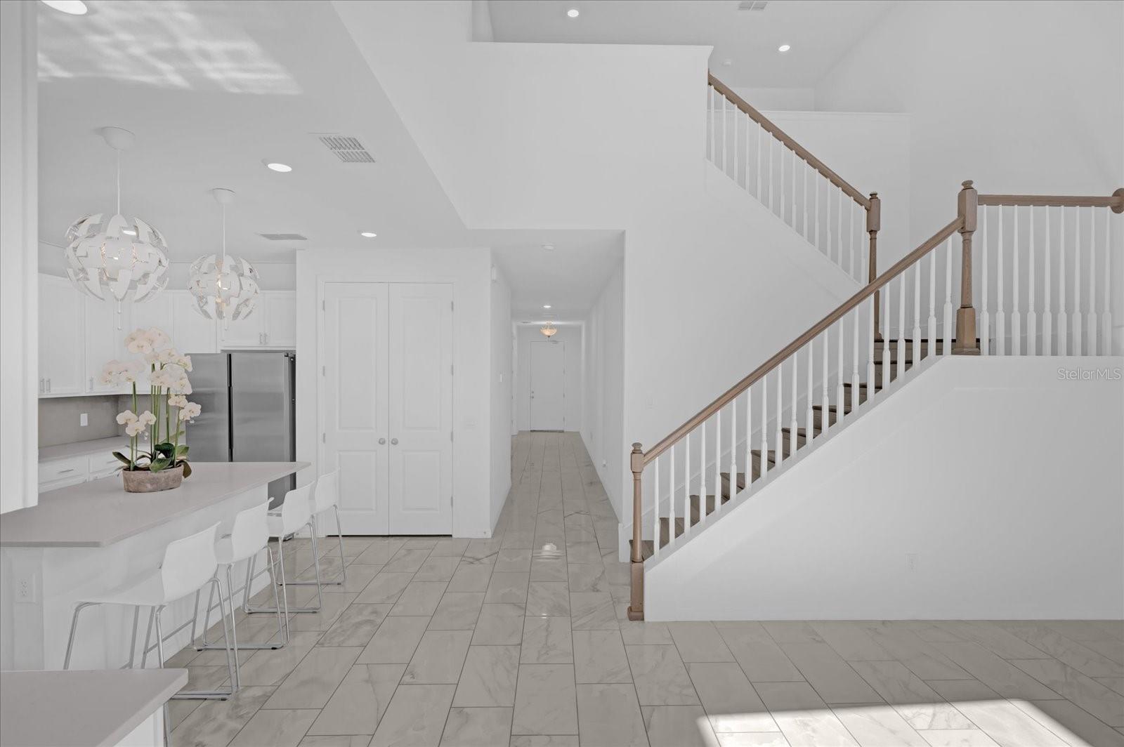 9118 WAVERLY WALK DR, ORLANDO, FL, 32817