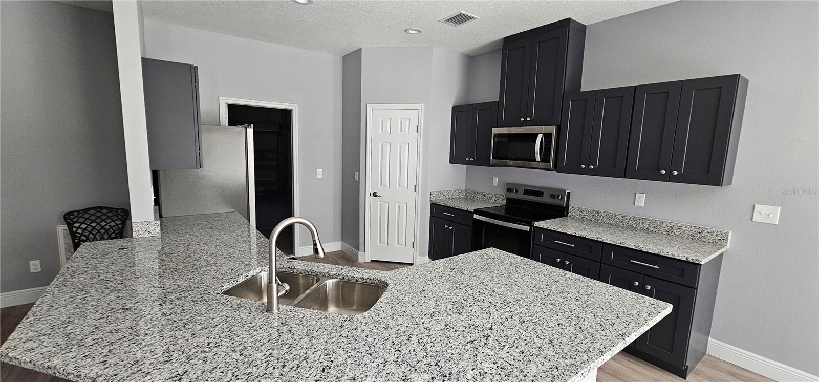 5516 OLD TAMPA HWY, DAVENPORT, FL, 33896