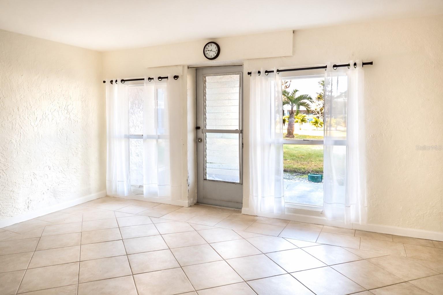 255 CAPRI CIR N #17, TREASURE ISLAND, FL, 33706