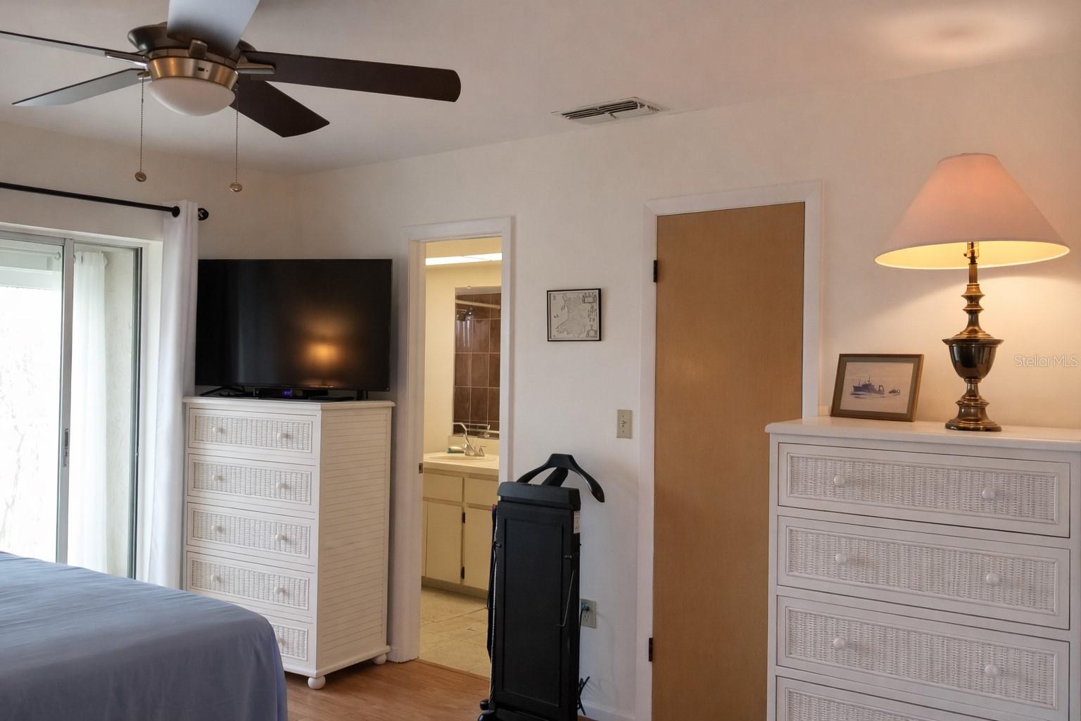 255 CAPRI CIR N #17, TREASURE ISLAND, FL, 33706