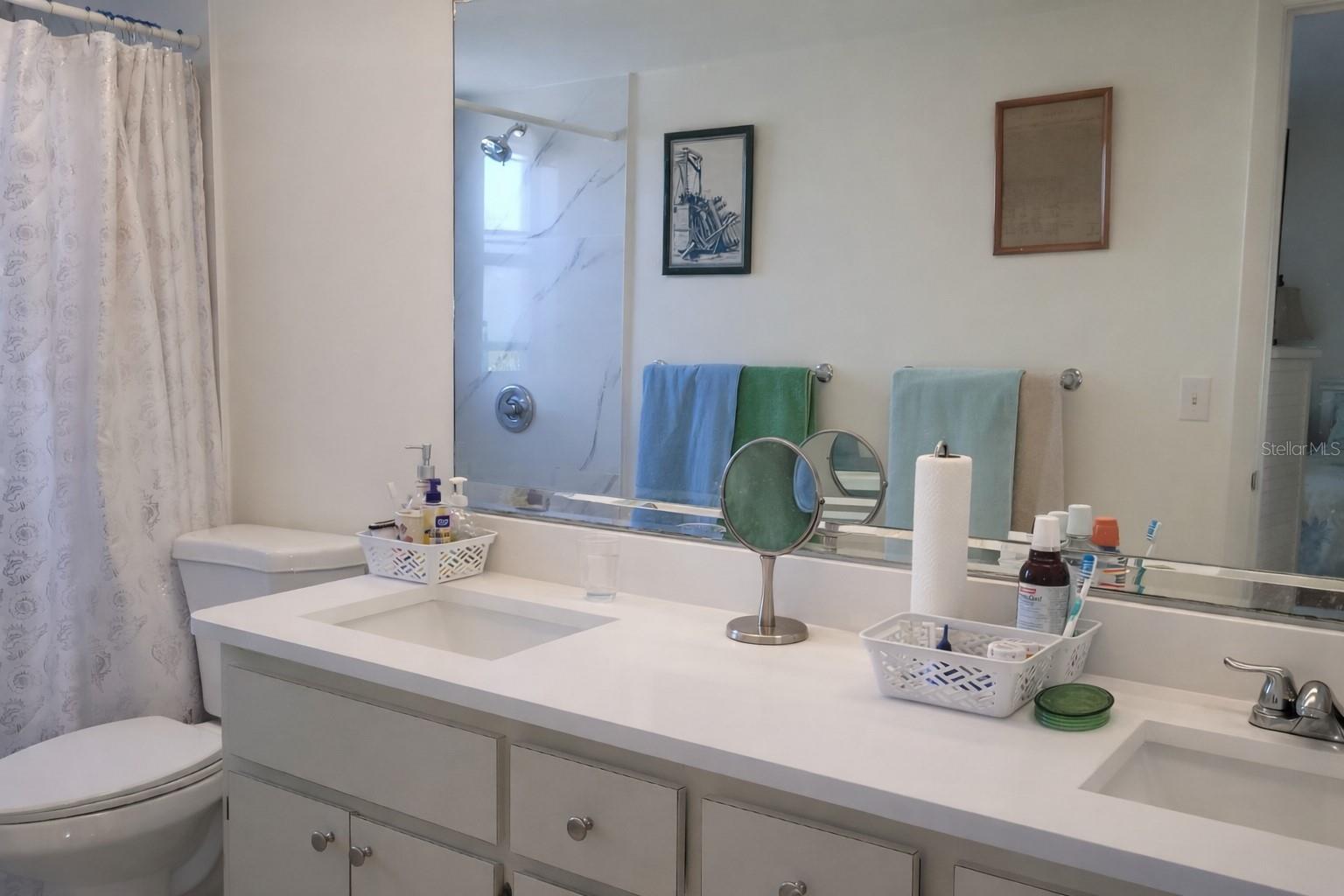 255 CAPRI CIR N #17, TREASURE ISLAND, FL, 33706