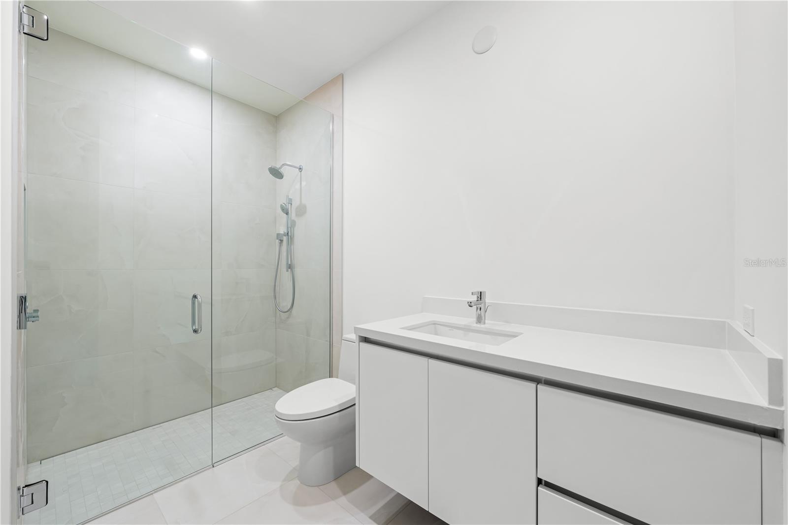 111 GOLDEN GATE PT #701PH, SARASOTA, FL, 34236