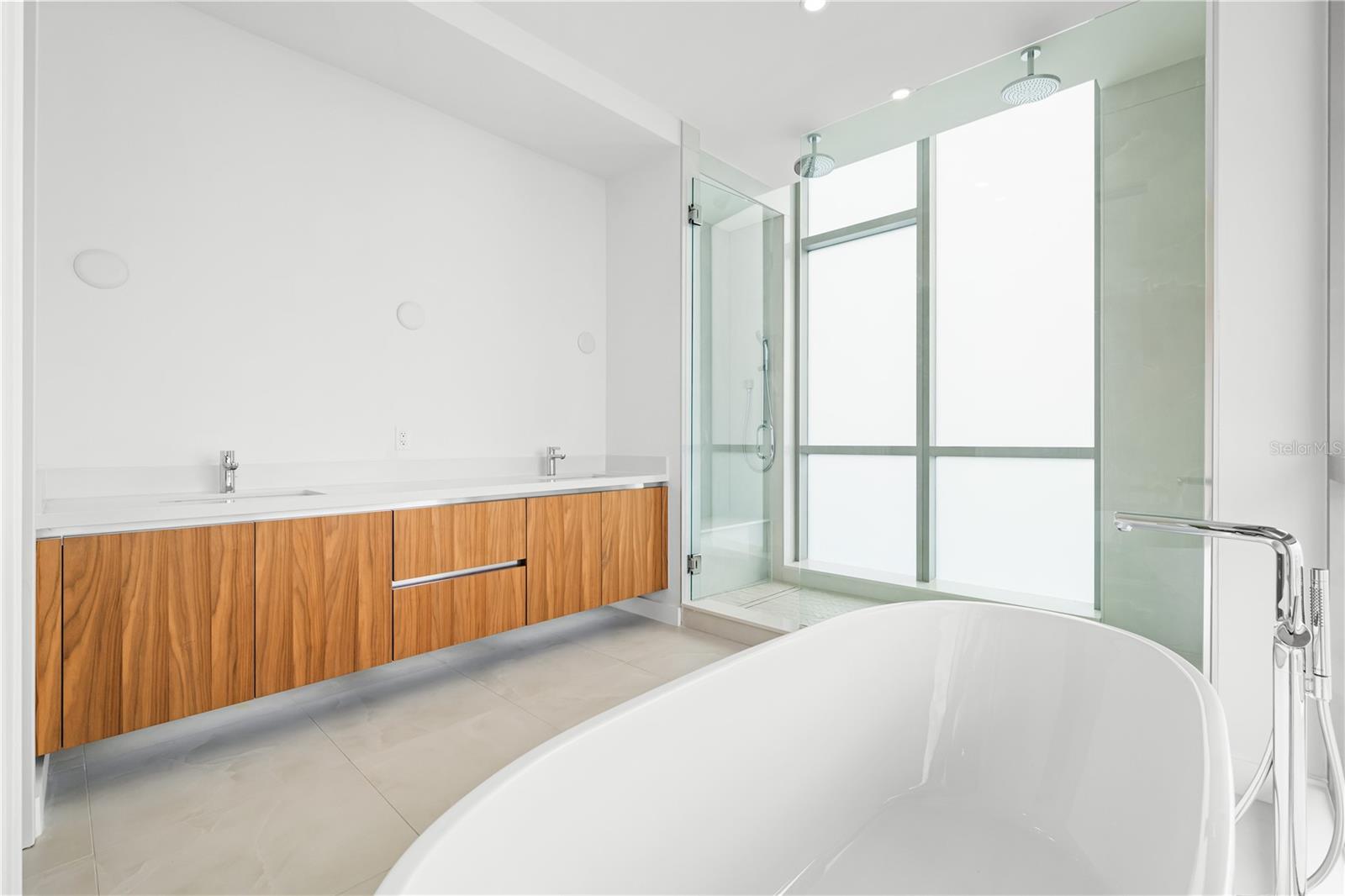 111 GOLDEN GATE PT #701PH, SARASOTA, FL, 34236