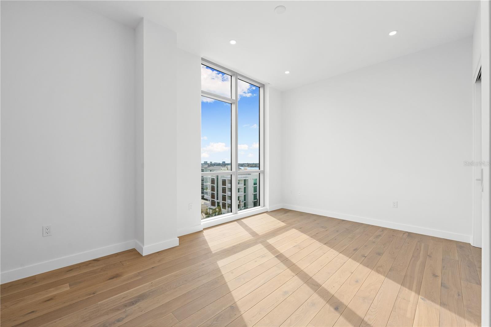 111 GOLDEN GATE PT #701PH, SARASOTA, FL, 34236