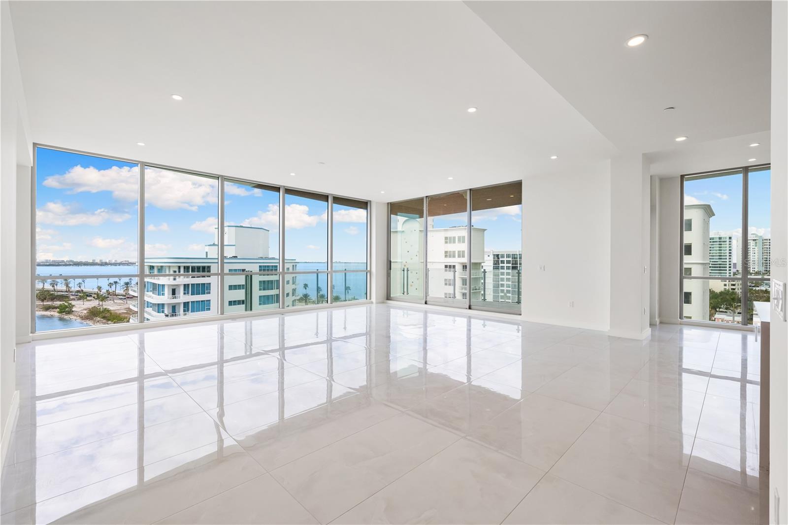 111 GOLDEN GATE PT #701PH, SARASOTA, FL, 34236