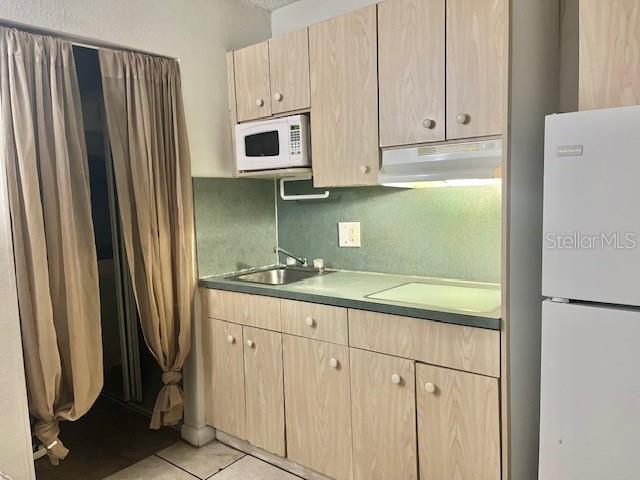 P4933330 Property Photo