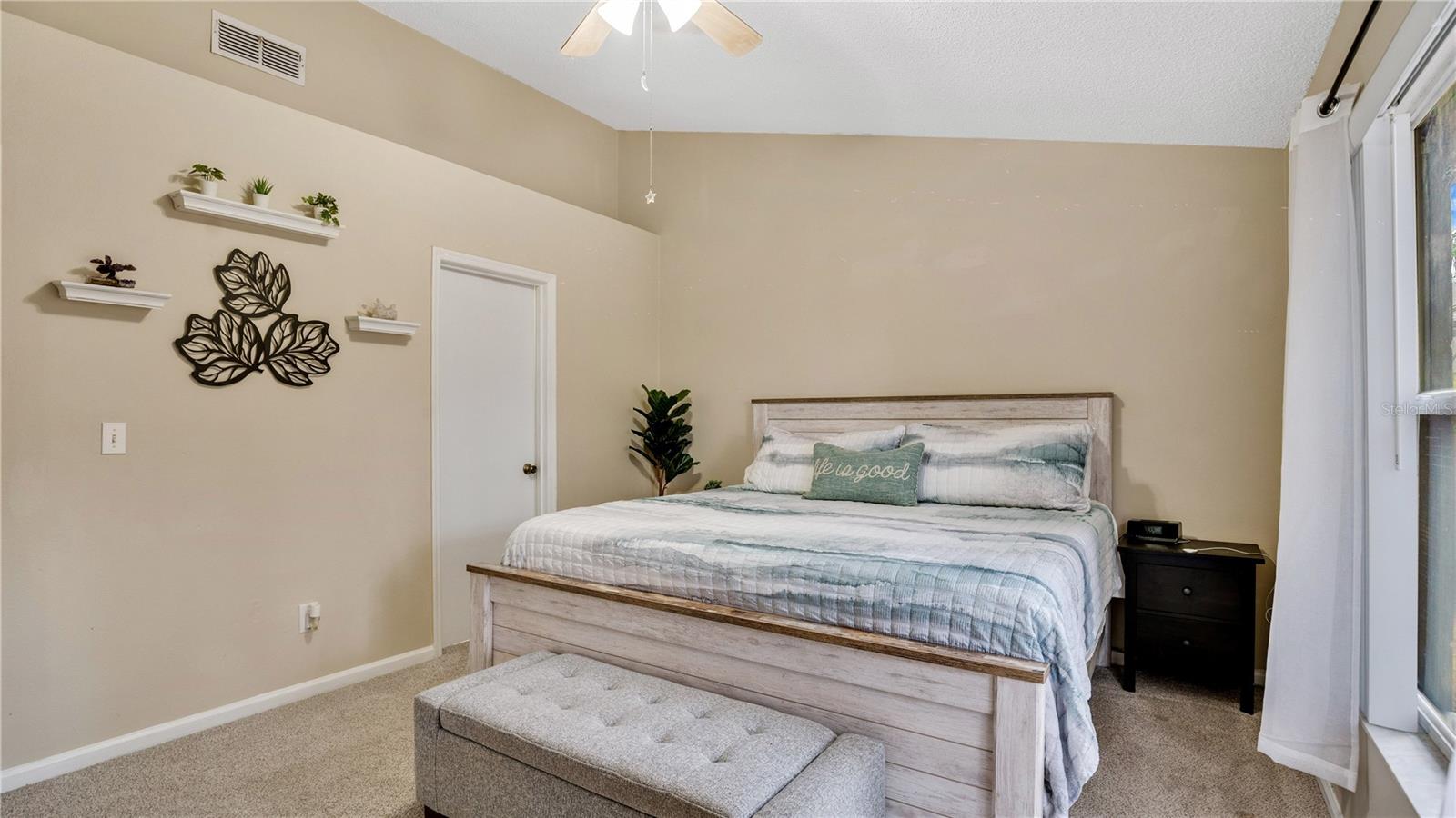 100 KELLY CIR, SANFORD, FL, 32773