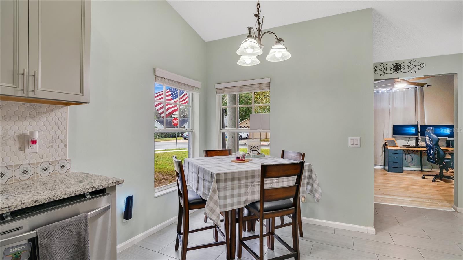 100 KELLY CIR, SANFORD, FL, 32773