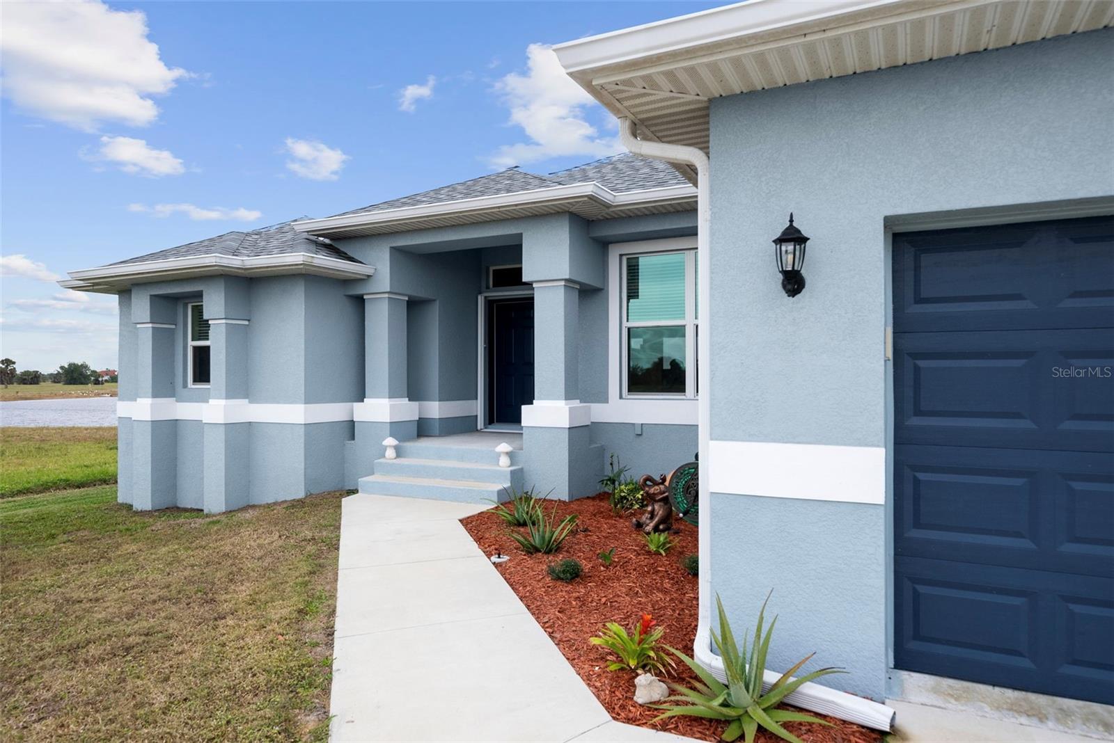 27 MEADOWLARK LN, PLACIDA, FL, 33946