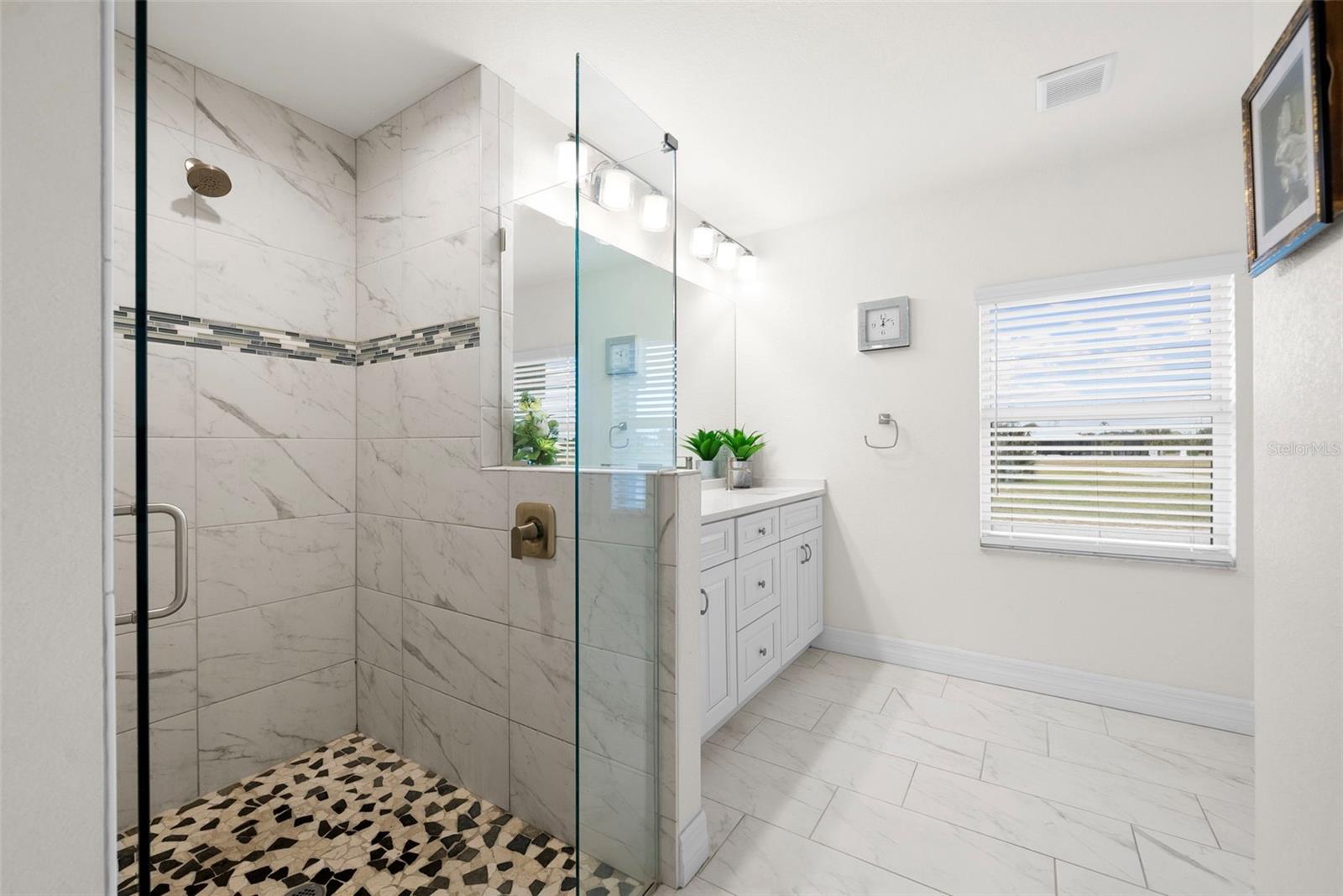 27 MEADOWLARK LN, PLACIDA, FL, 33946