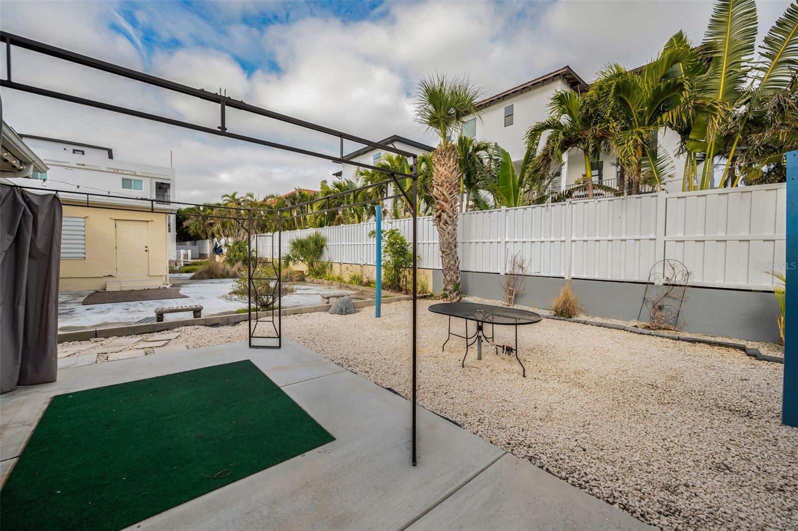 176 175TH AVE E, REDINGTON SHORES, FL, 33708