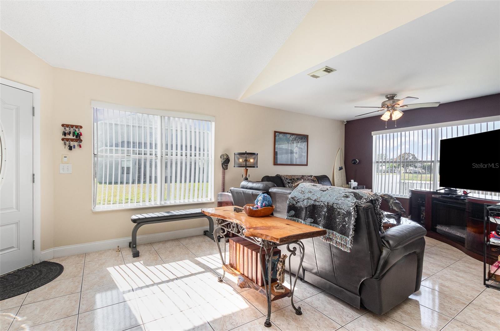 2210 KENTUCKY DERBY DR, ORLANDO, FL, 32825