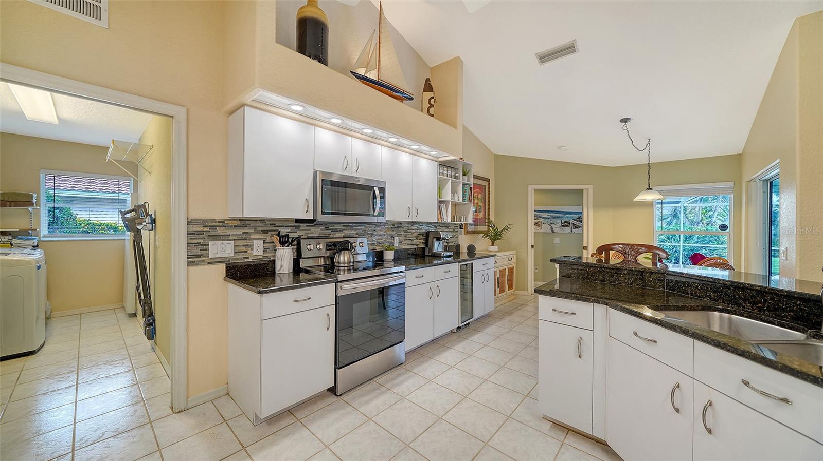 462 RUBENS DR E, NOKOMIS, FL, 34275