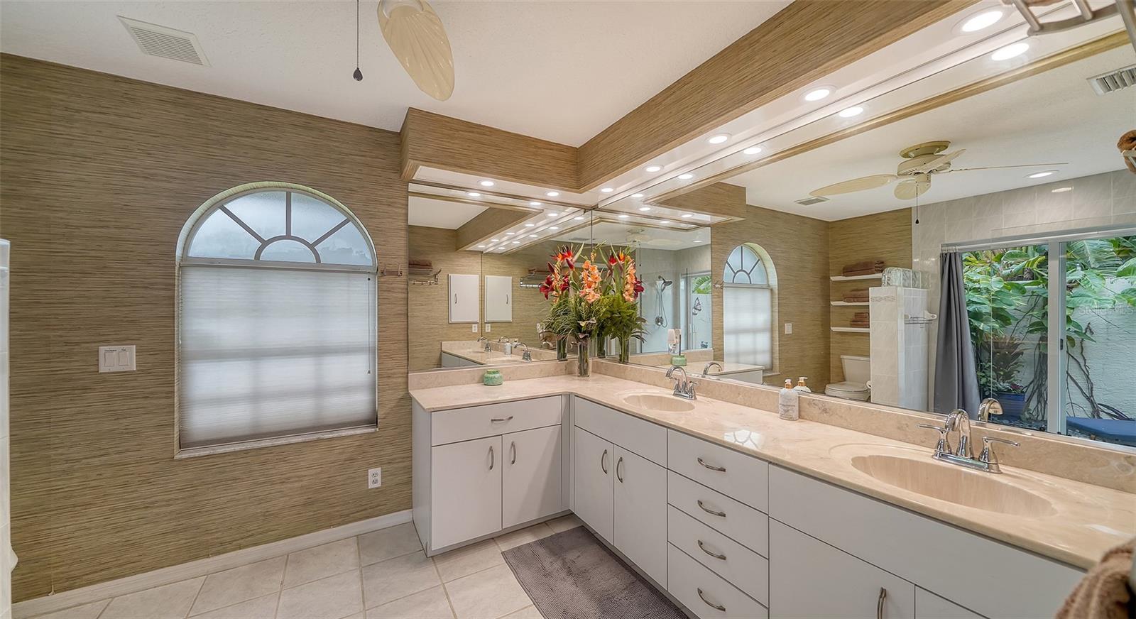 462 RUBENS DR E, NOKOMIS, FL, 34275