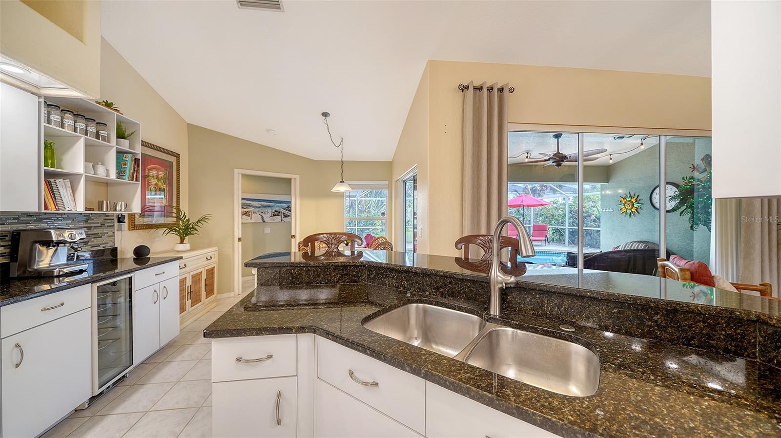 462 RUBENS DR E, NOKOMIS, FL, 34275