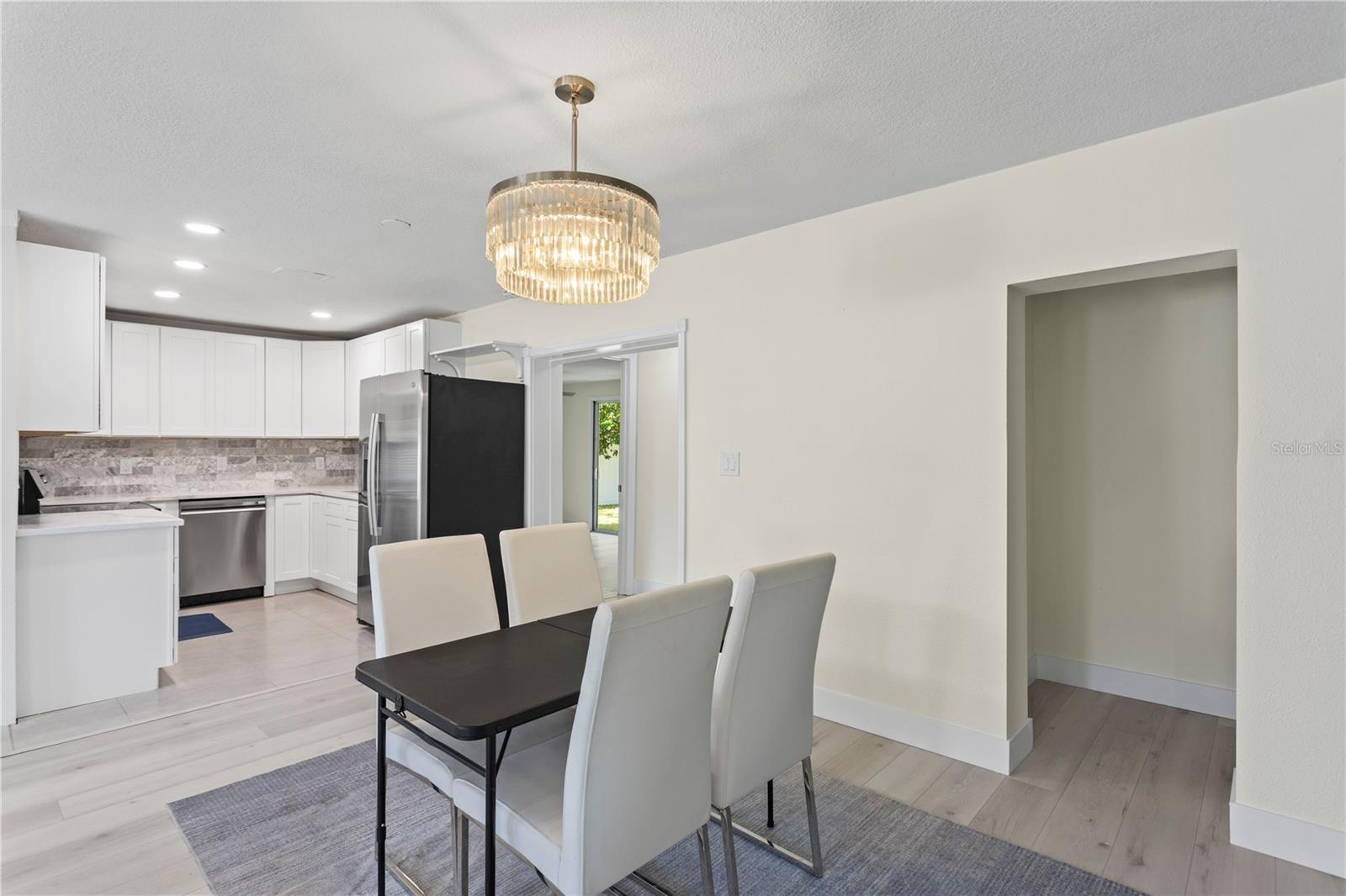 6909 DIMARCO RD, TAMPA, FL, 33634