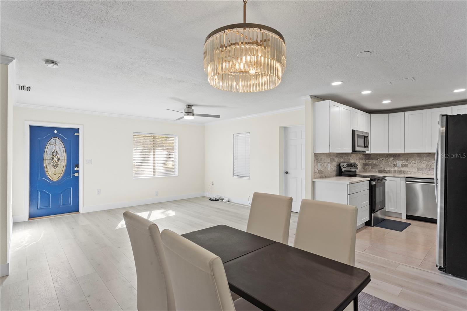 6909 DIMARCO RD, TAMPA, FL, 33634