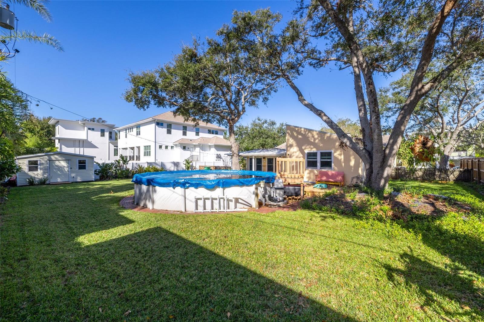 2922 W COACHMAN AVE, TAMPA, FL, 33611