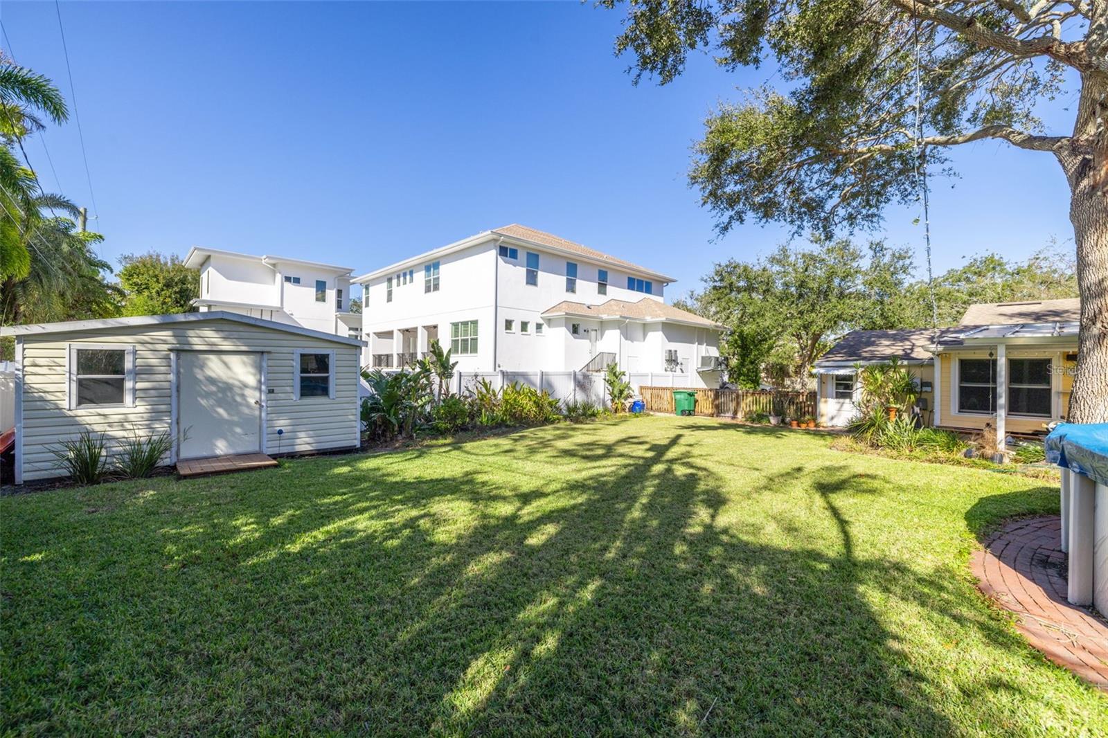 2922 W COACHMAN AVE, TAMPA, FL, 33611