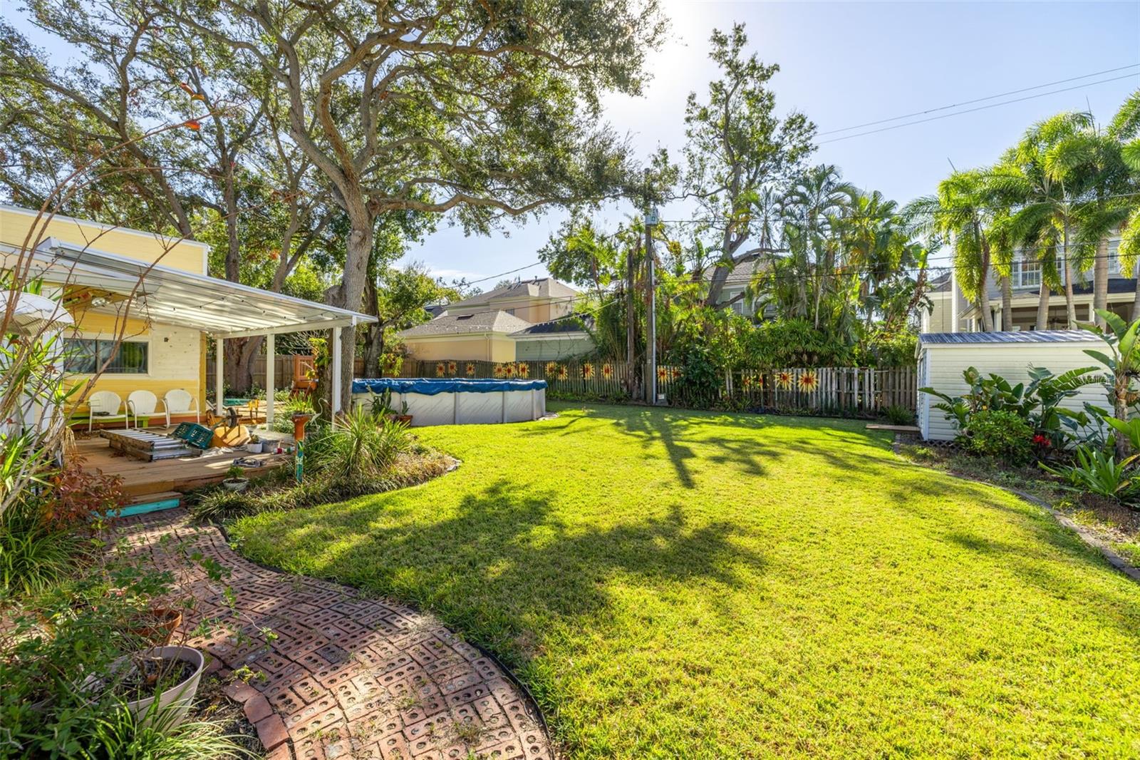 2922 W COACHMAN AVE, TAMPA, FL, 33611