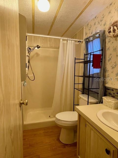 201 MEADOW LARK DR, OSTEEN, FL, 32764