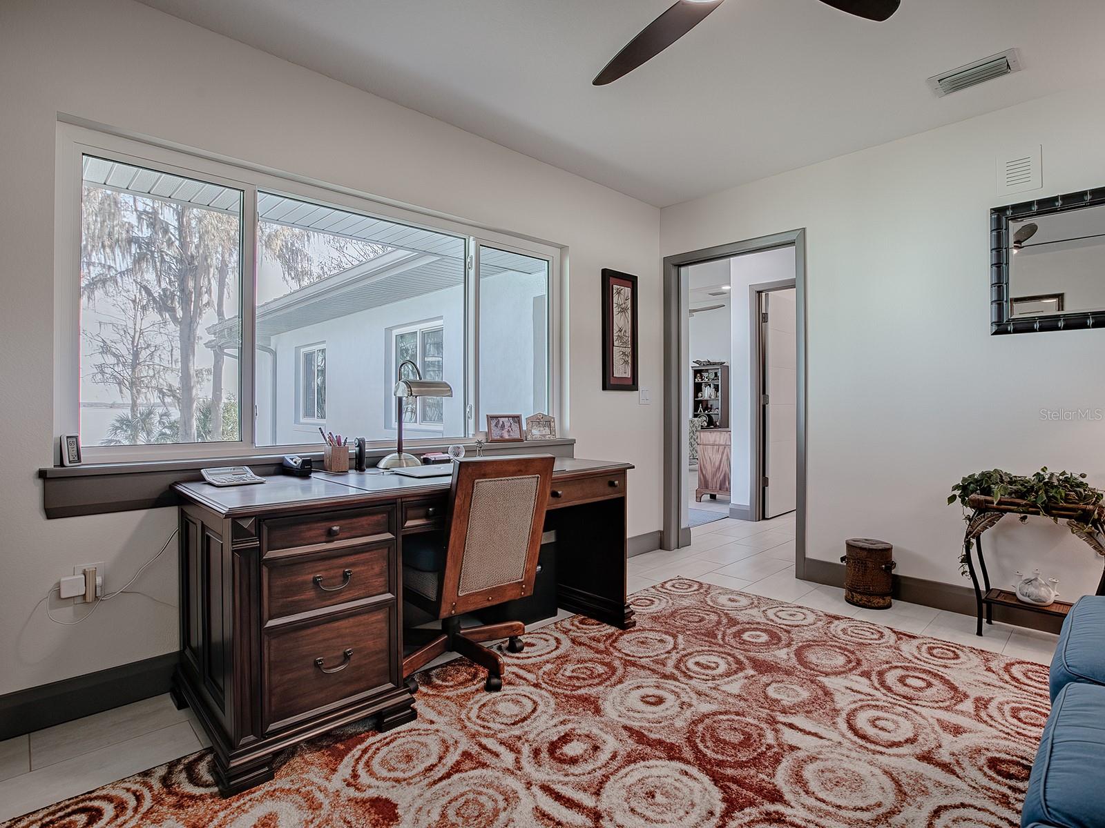 908 N LAKESHORE BLVD, HOWEY IN THE HILLS, FL, 34737