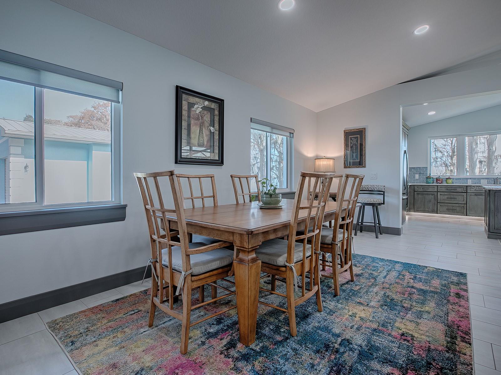 908 N LAKESHORE BLVD, HOWEY IN THE HILLS, FL, 34737