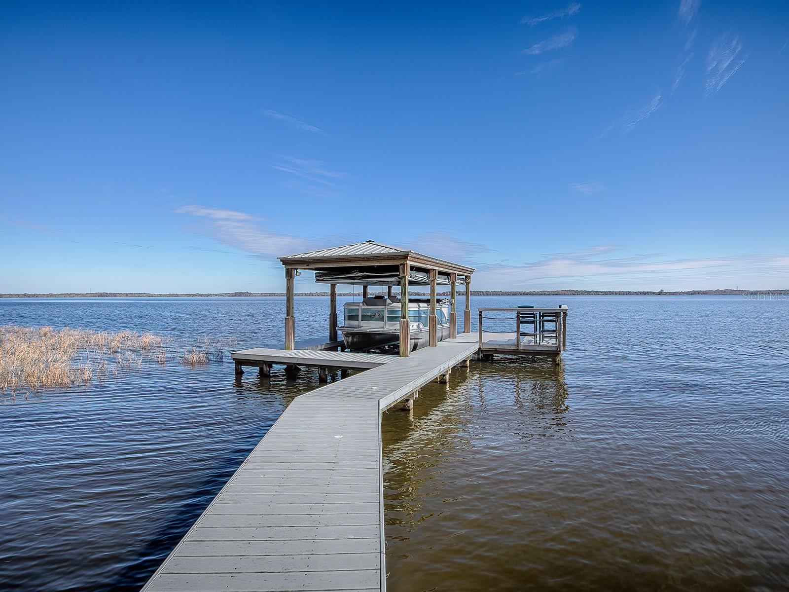 908 N LAKESHORE BLVD, HOWEY IN THE HILLS, FL, 34737