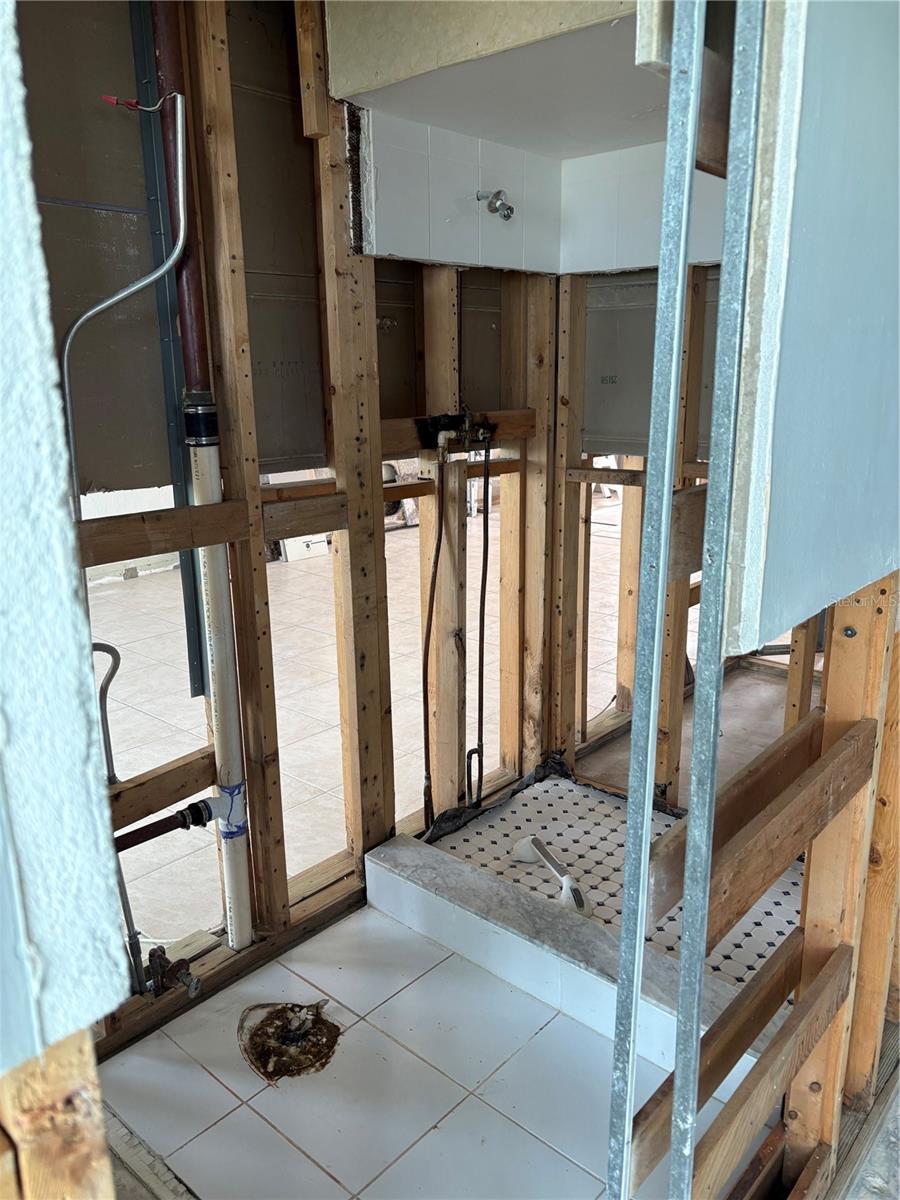 777 JOHN RINGLING BLVD #2, SARASOTA, FL, 34236