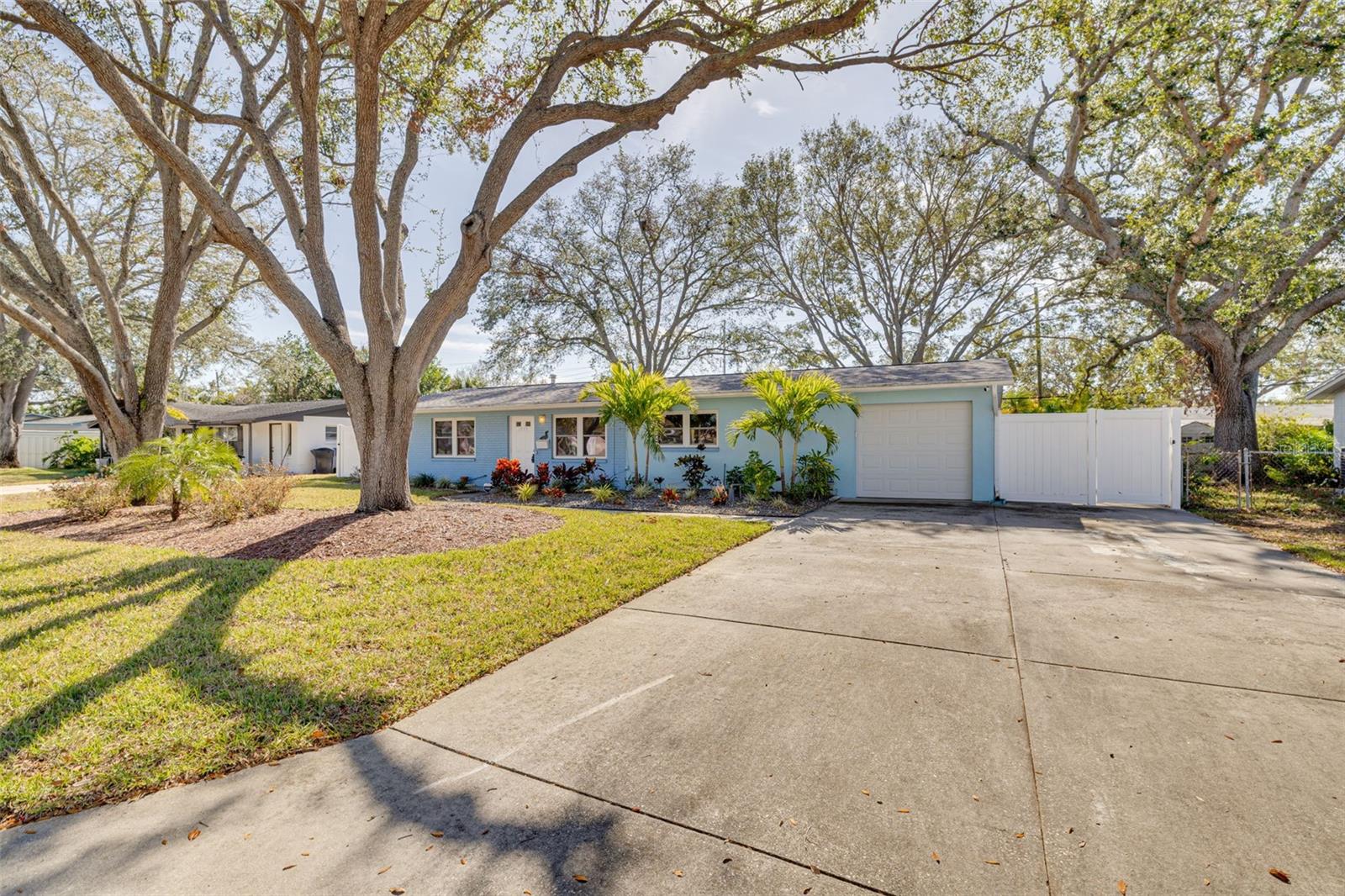 1534 78TH AVE N, ST PETERSBURG, FL, 33702