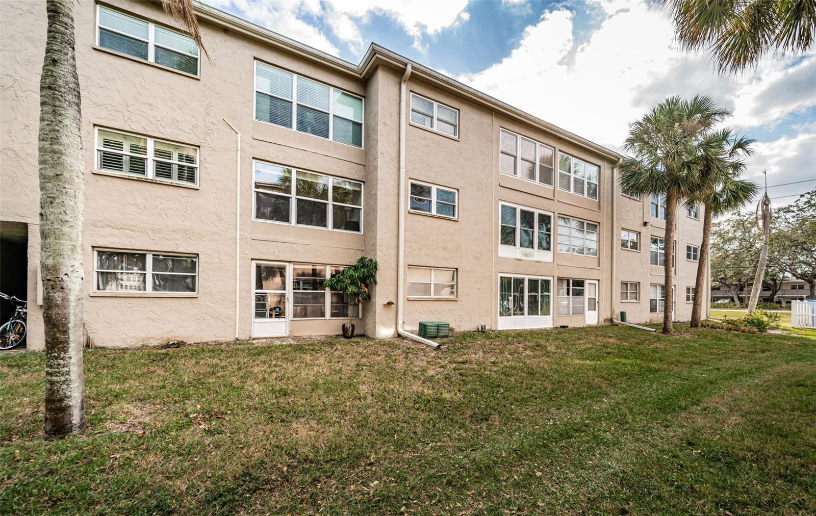 920 VIRGINIA ST #302, DUNEDIN, FL, 34698