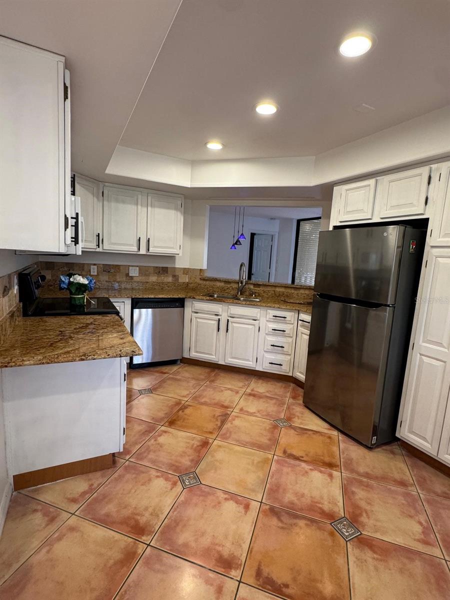 1112 LAKE WILLISARA CIR #GE, ORLANDO, FL, 32806